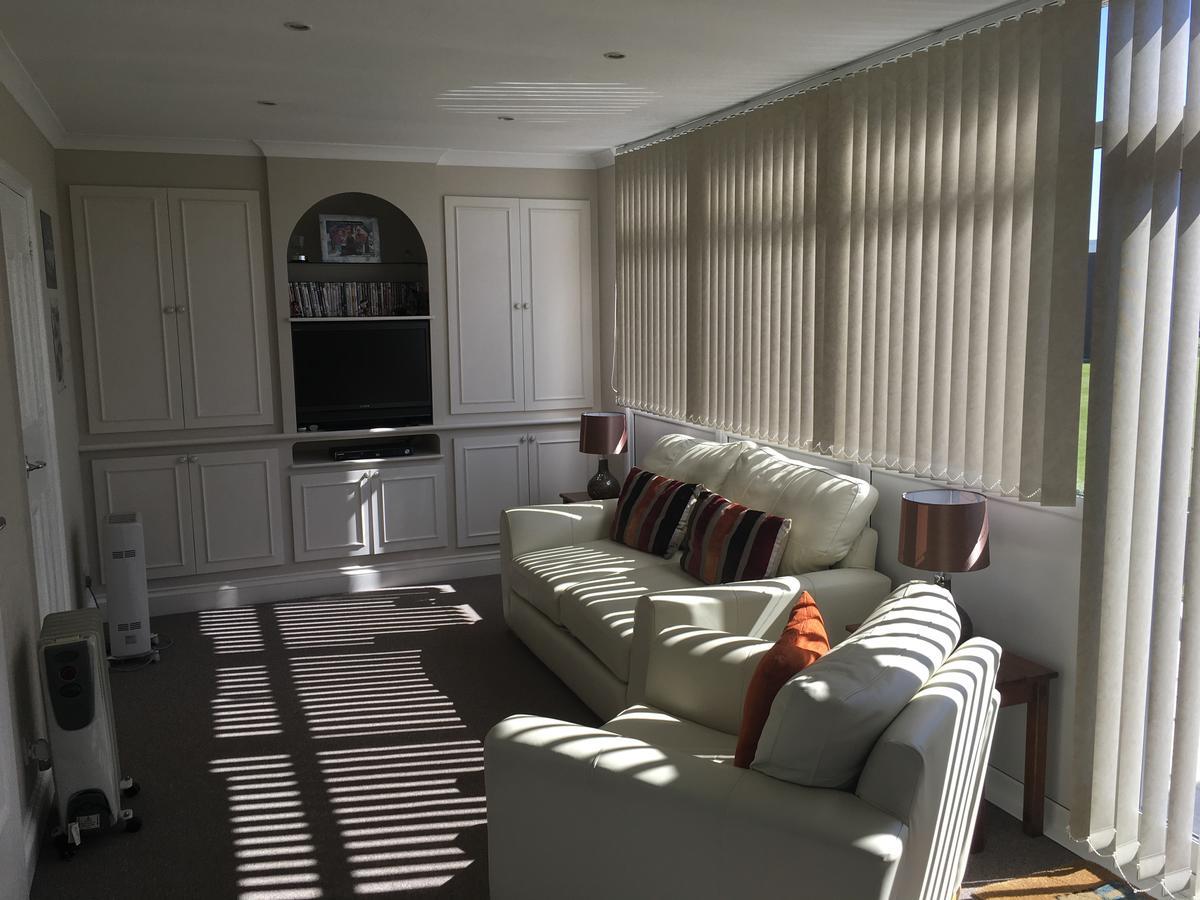 50 Toledo, Selsey Country Clubヴィラ エクステリア 写真